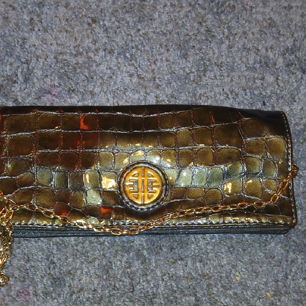 Antonio Melani Elegant Gold Crocodile Pattern Clutch W/gold Chain Handle